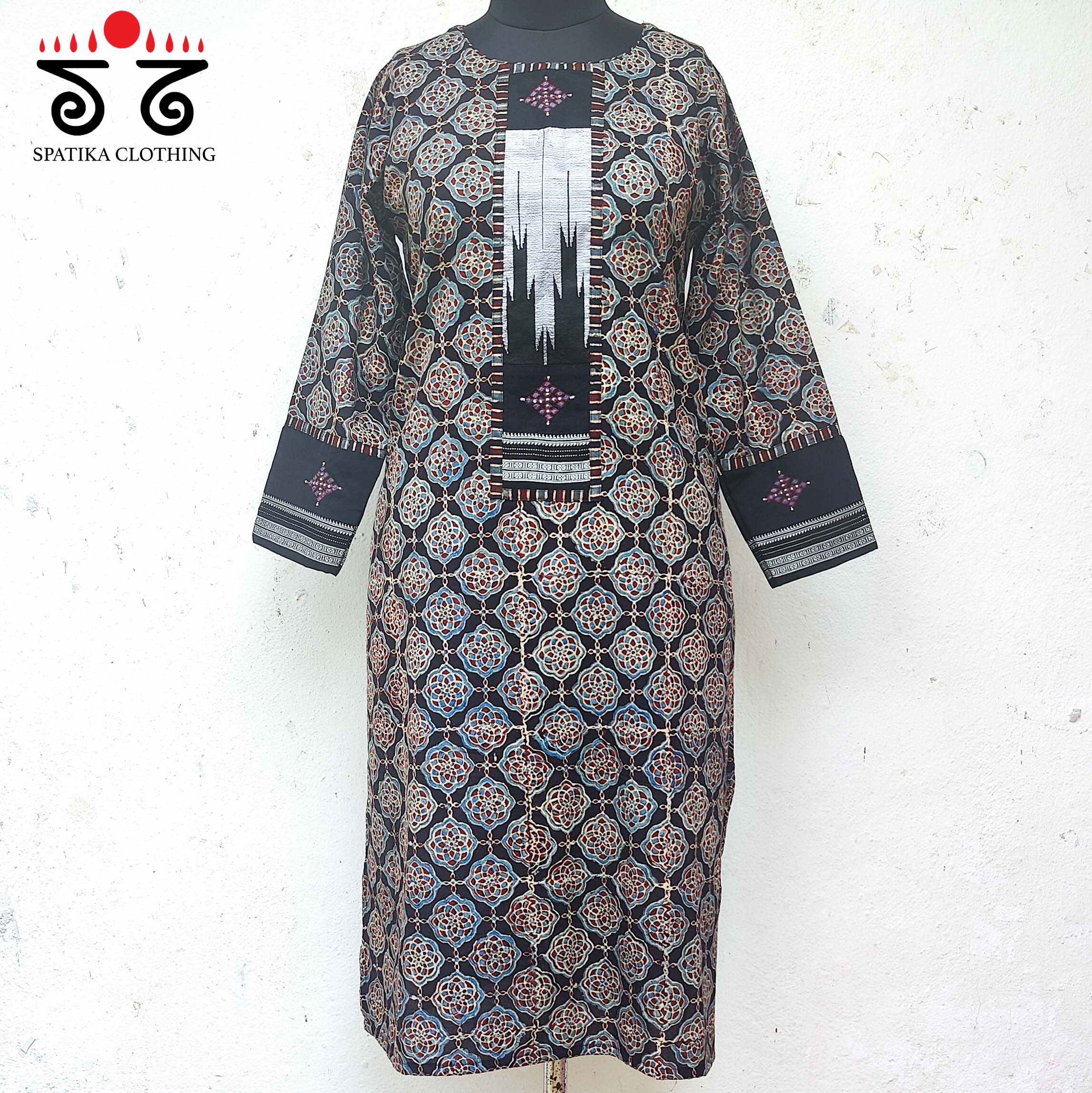 Ajrakh - Ilkal Hand Embroidered Kurta