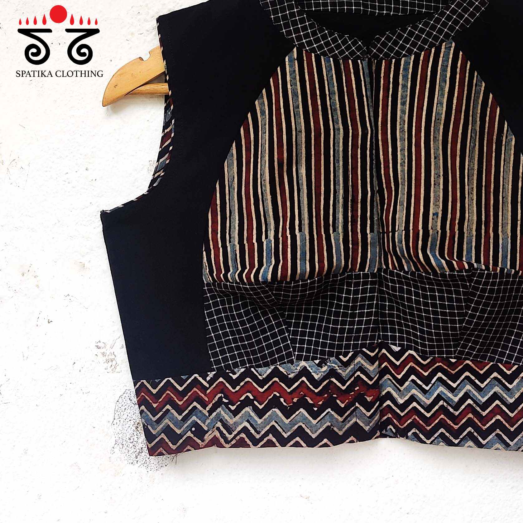 The Katori Blouse - Black