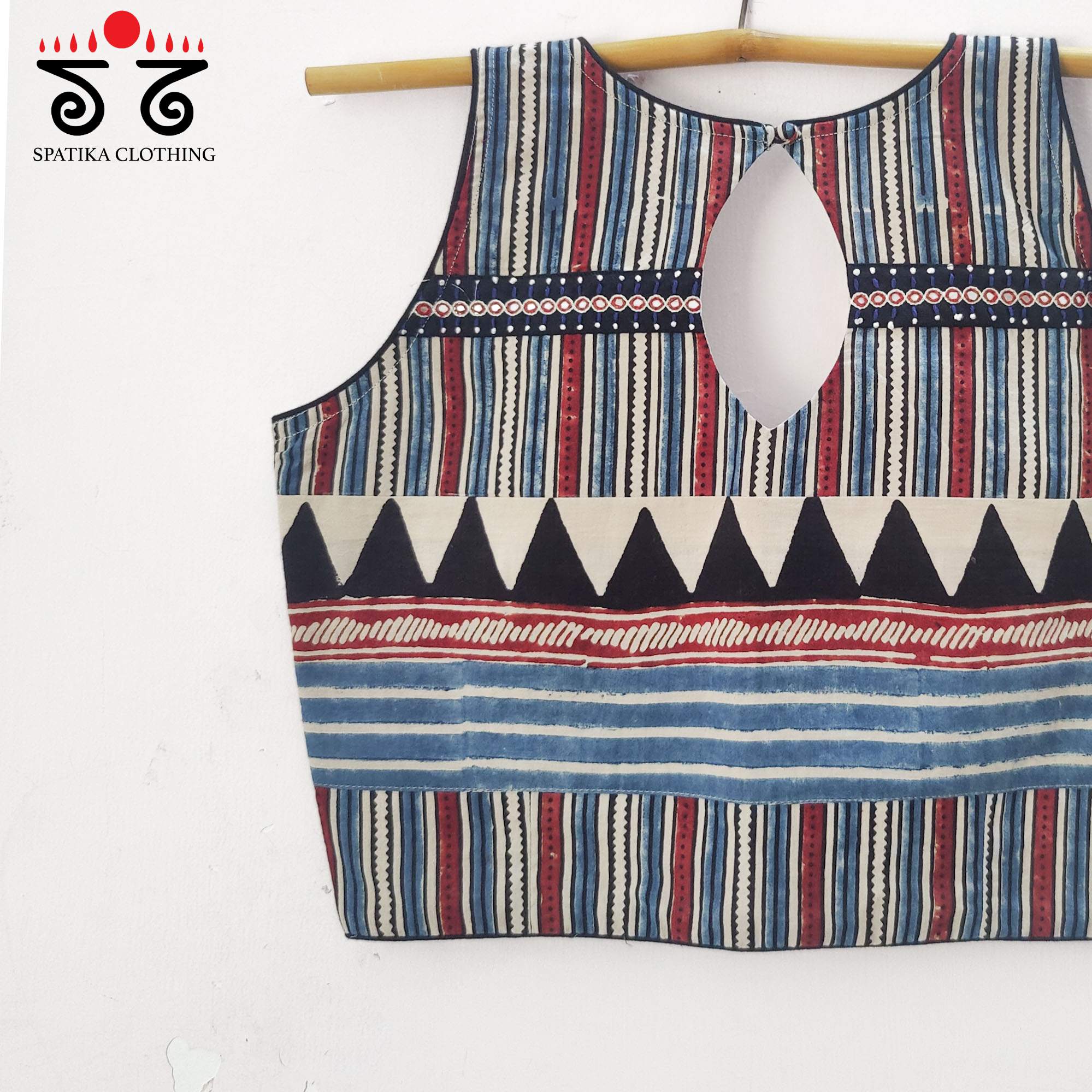 Trikone - Sleeveless Blouse