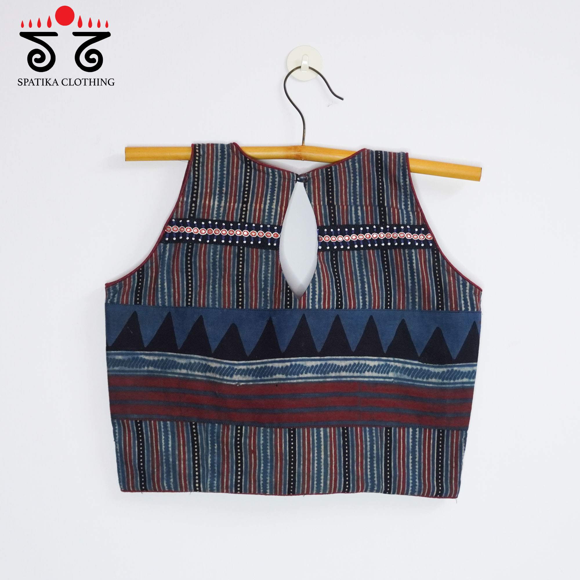 Trikone - Sleeveless Blouse