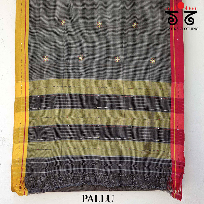 Handembroidered Patteda Anchu Saree