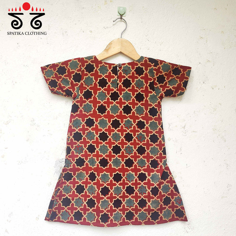 Handcrafted Kurta for Little Girls!