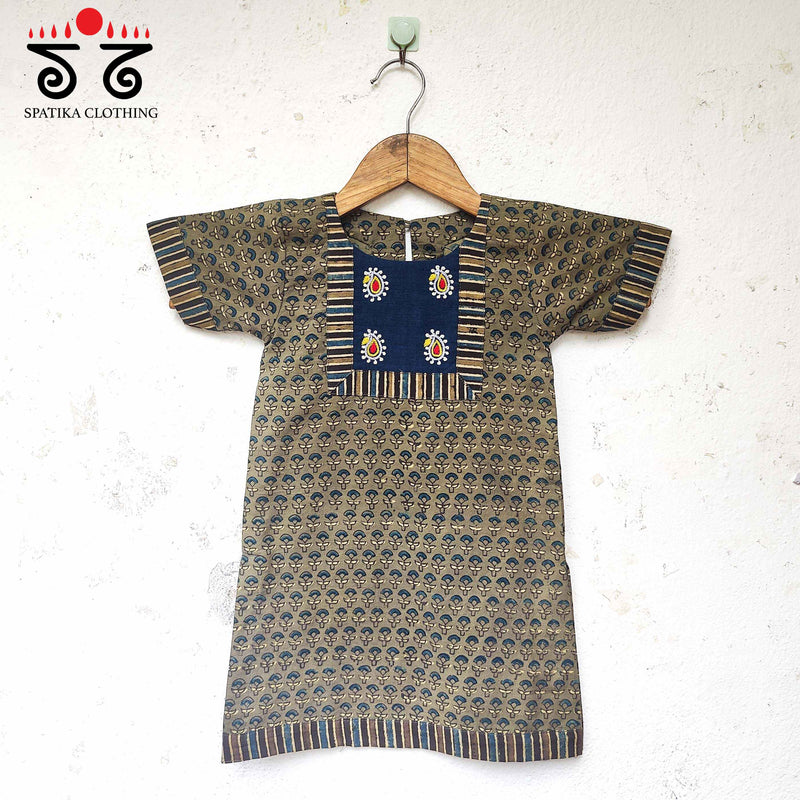 Handcrafted Kurta for Little Girls!