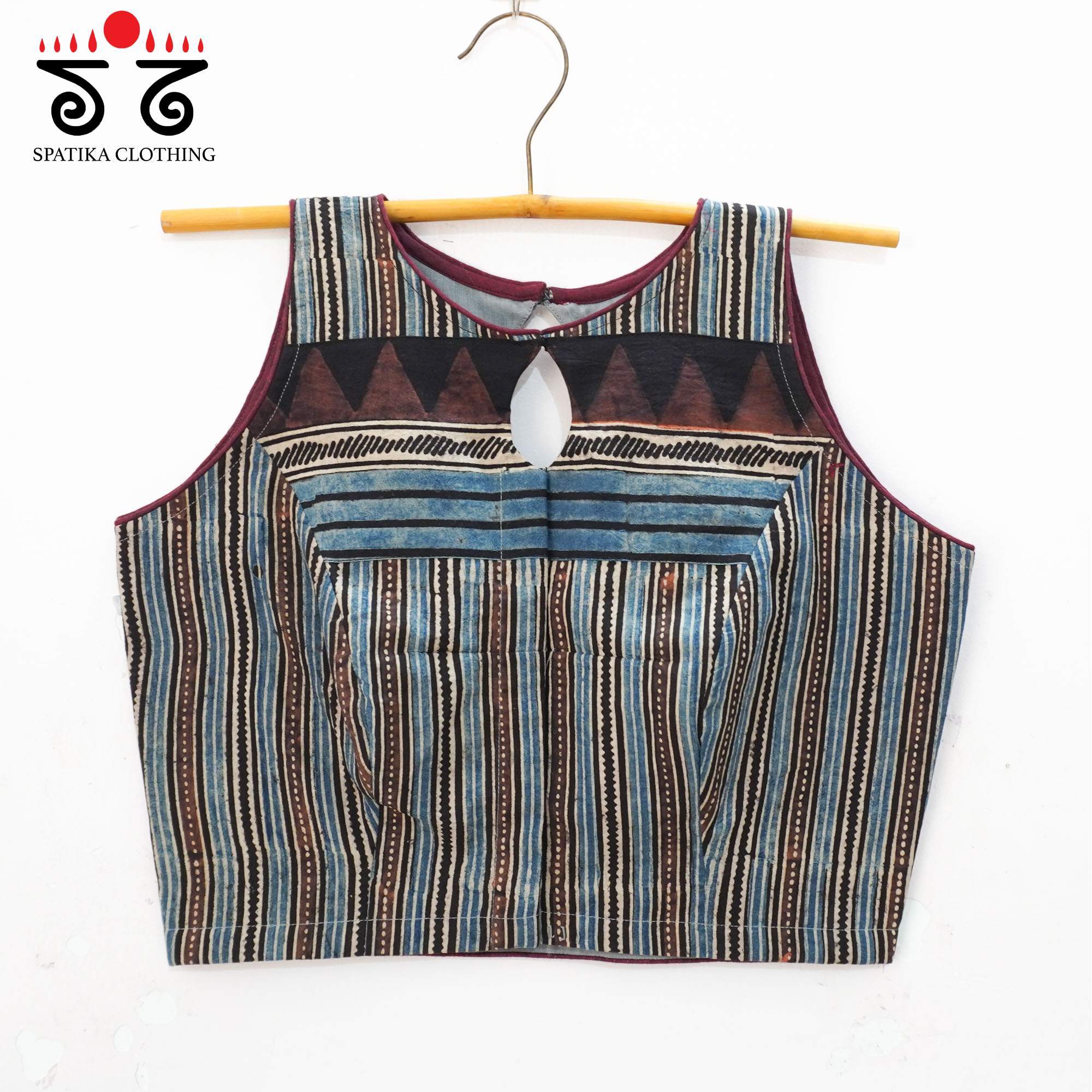 Trikone- Sleeveless Blouse