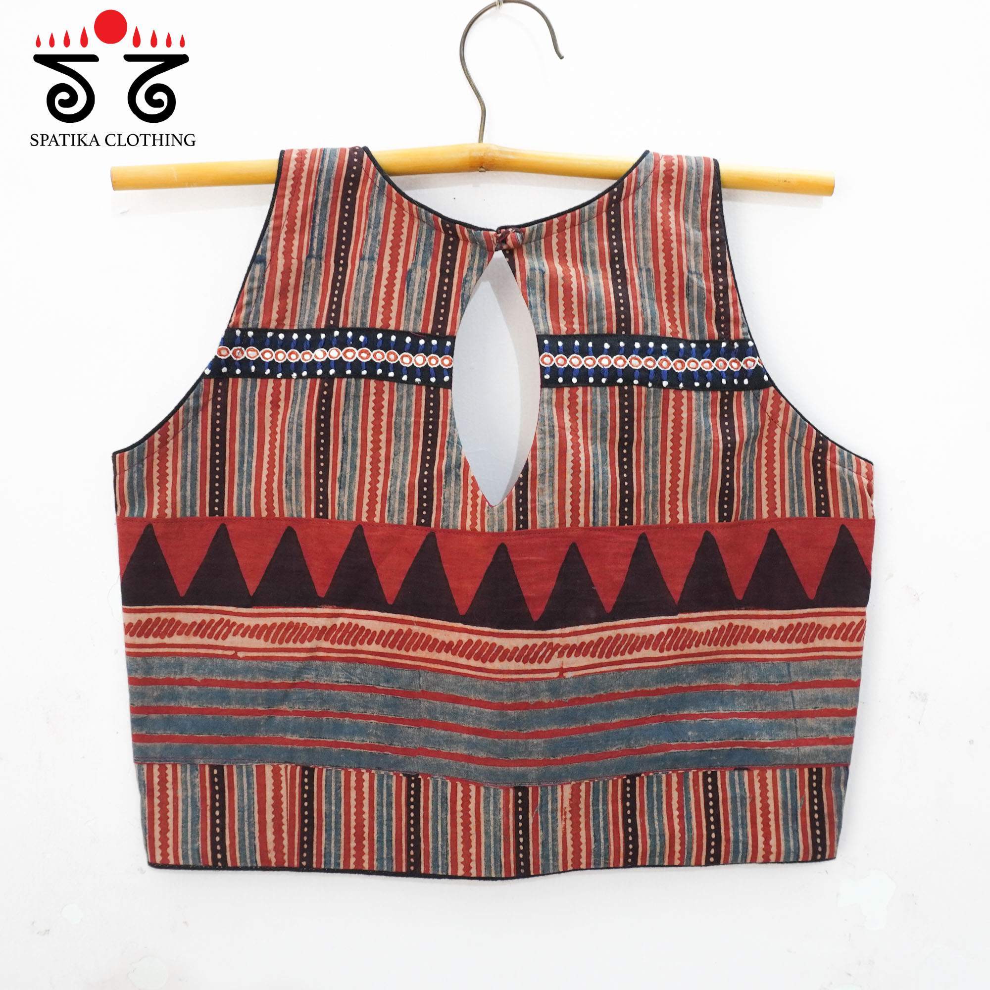 Trikone - Sleeveless Blouse