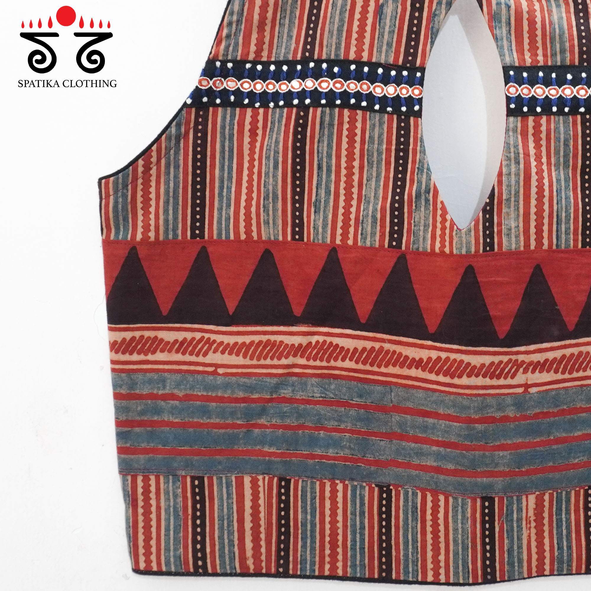 Trikone - Sleeveless Blouse