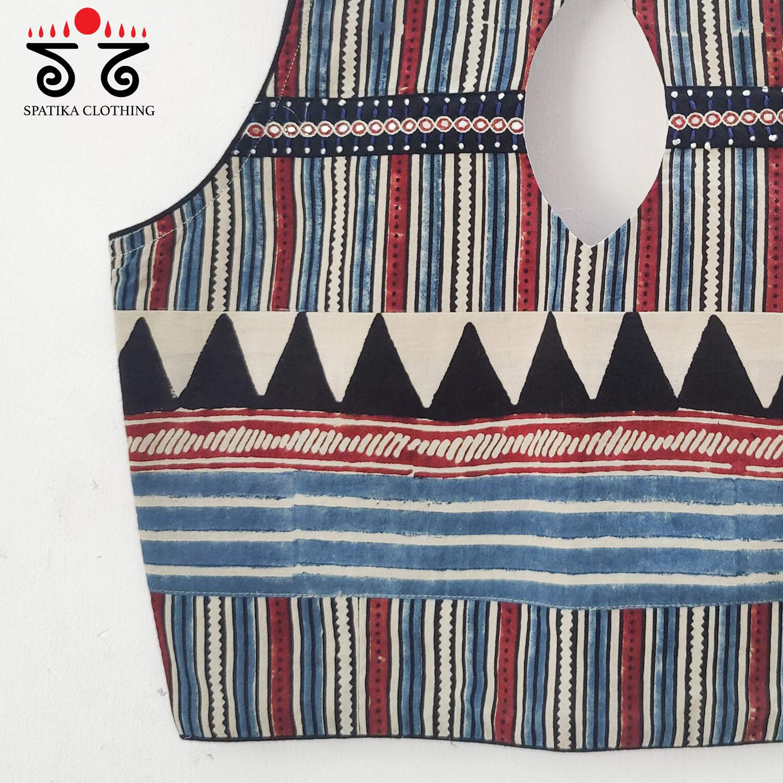 Trikone - Sleeveless Blouse