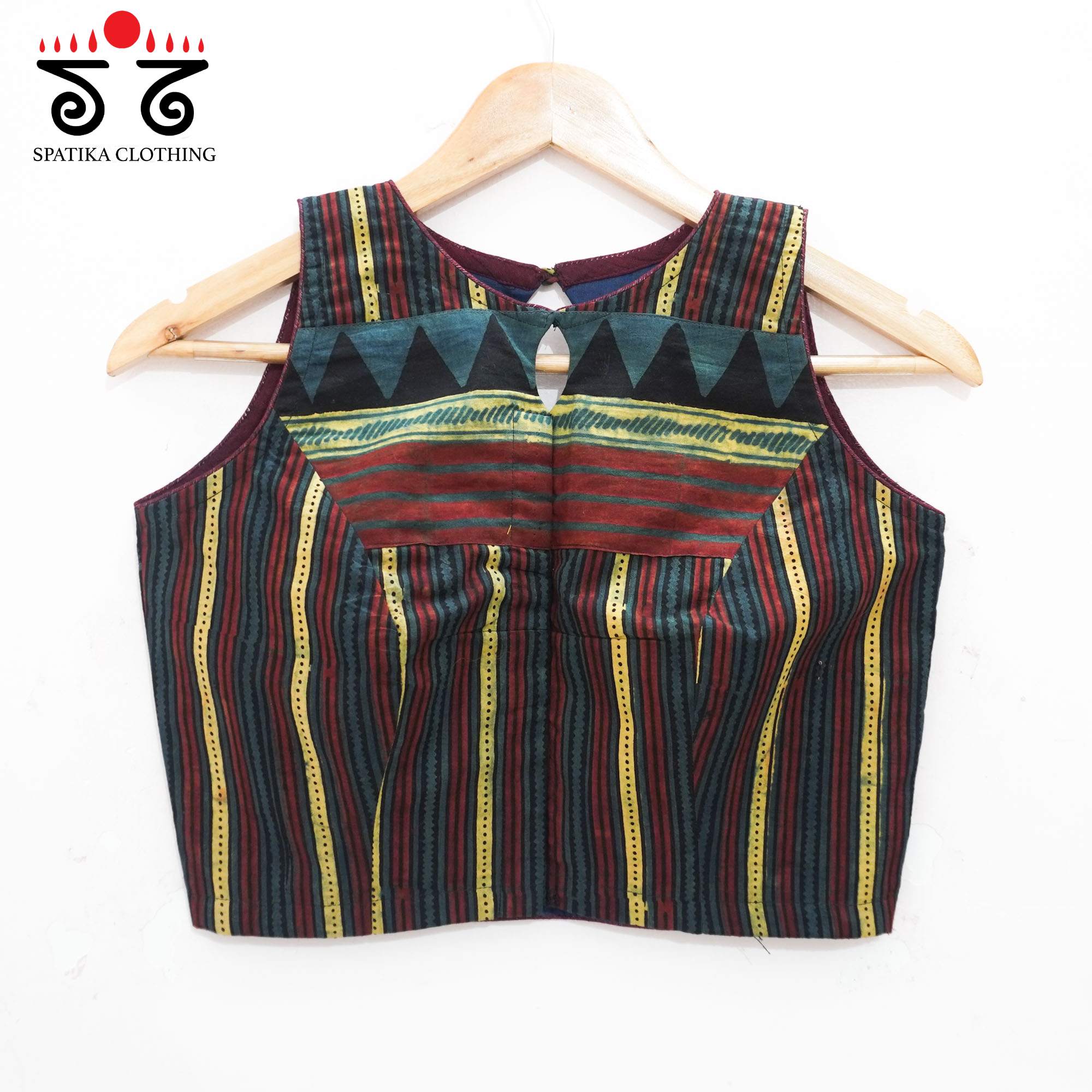 Trikone - Sleeveless Blouse