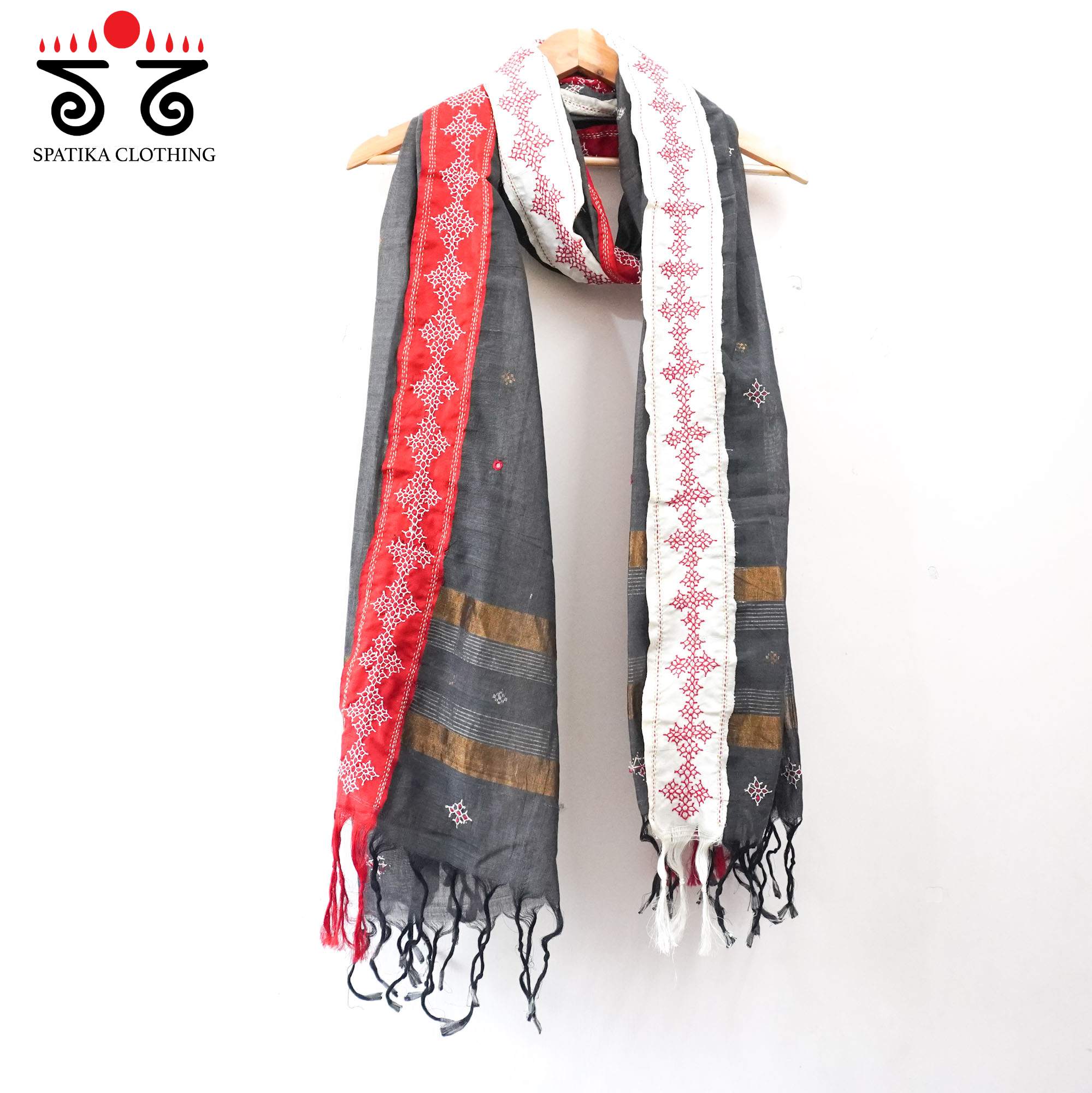 Ponduru Silk Border Hand Embroidered Dupatta