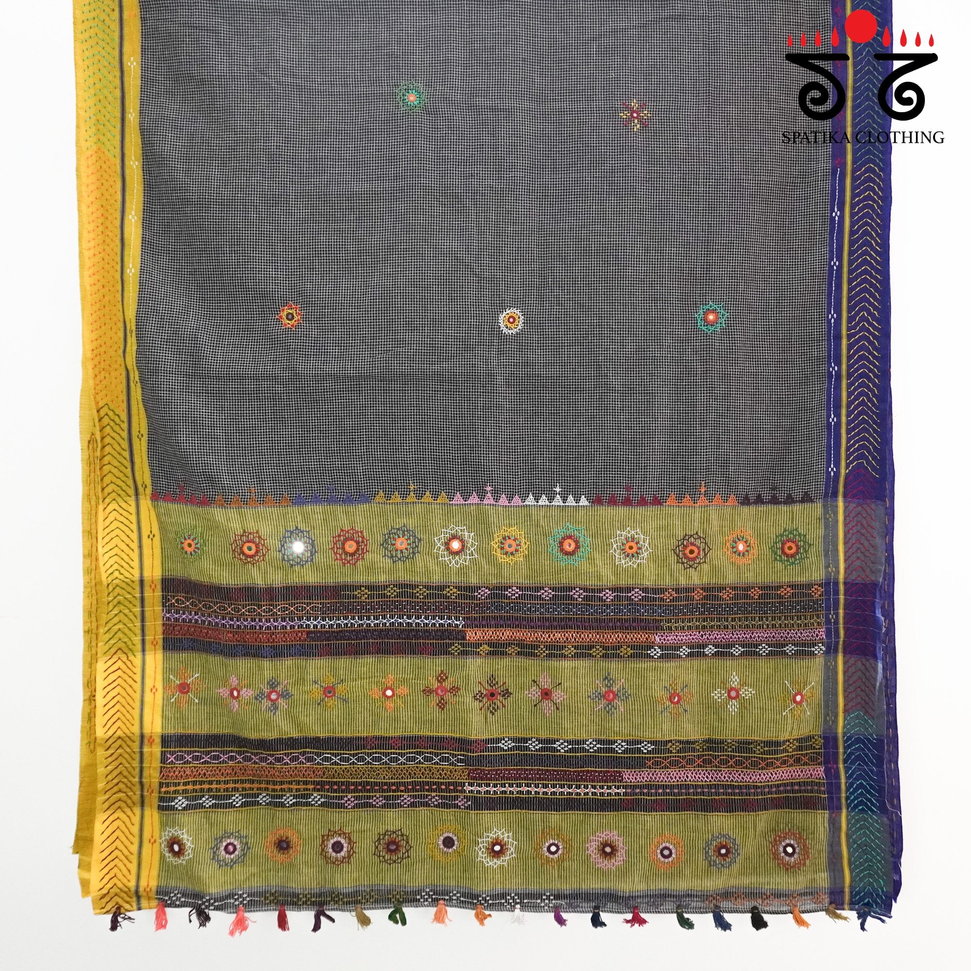Lambani Hand Embroidered Patteda Anchu Saree