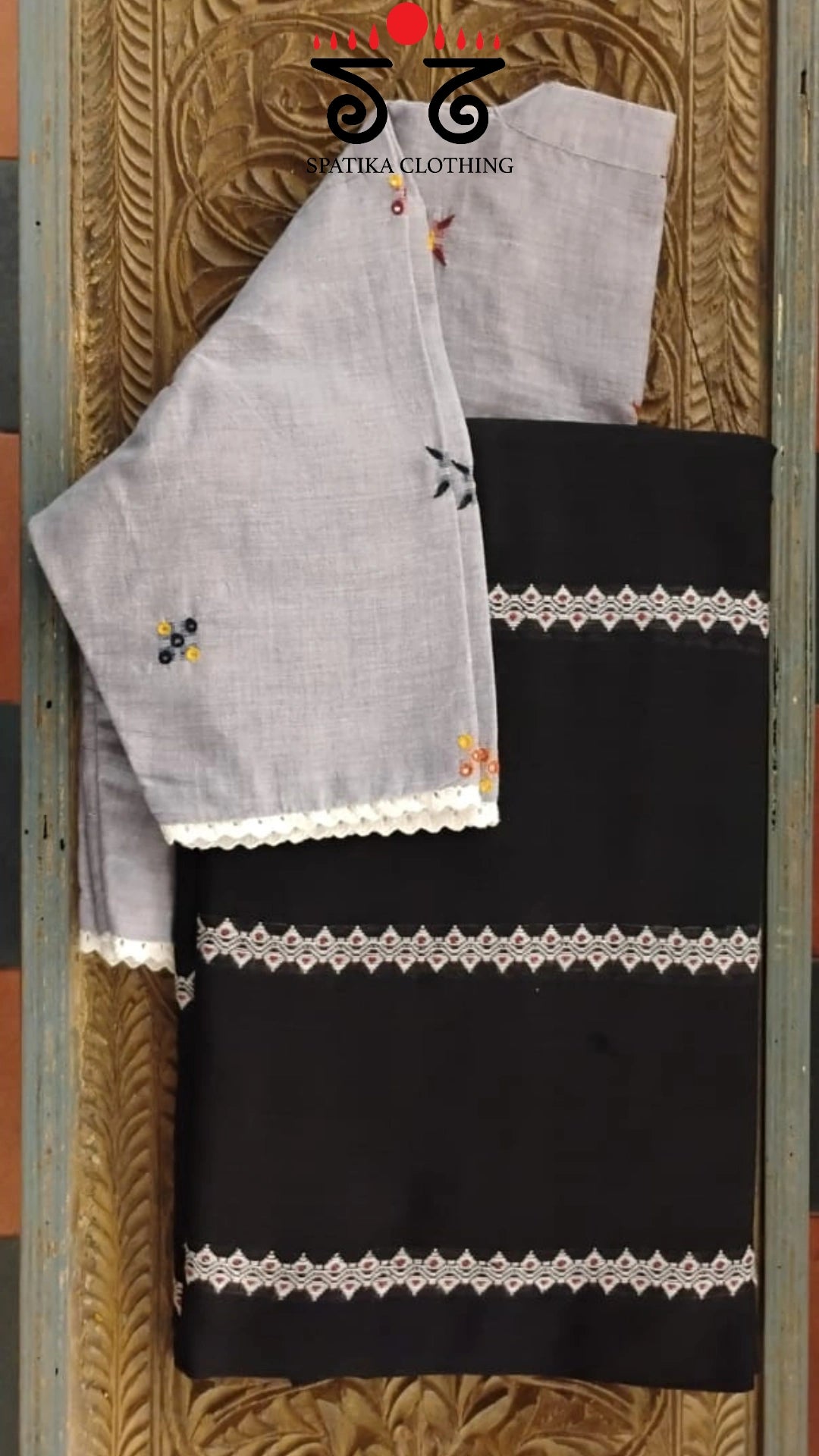 Black Begampur Handwoven Cotton Saree with Grey Jamdhani Lace Blouse