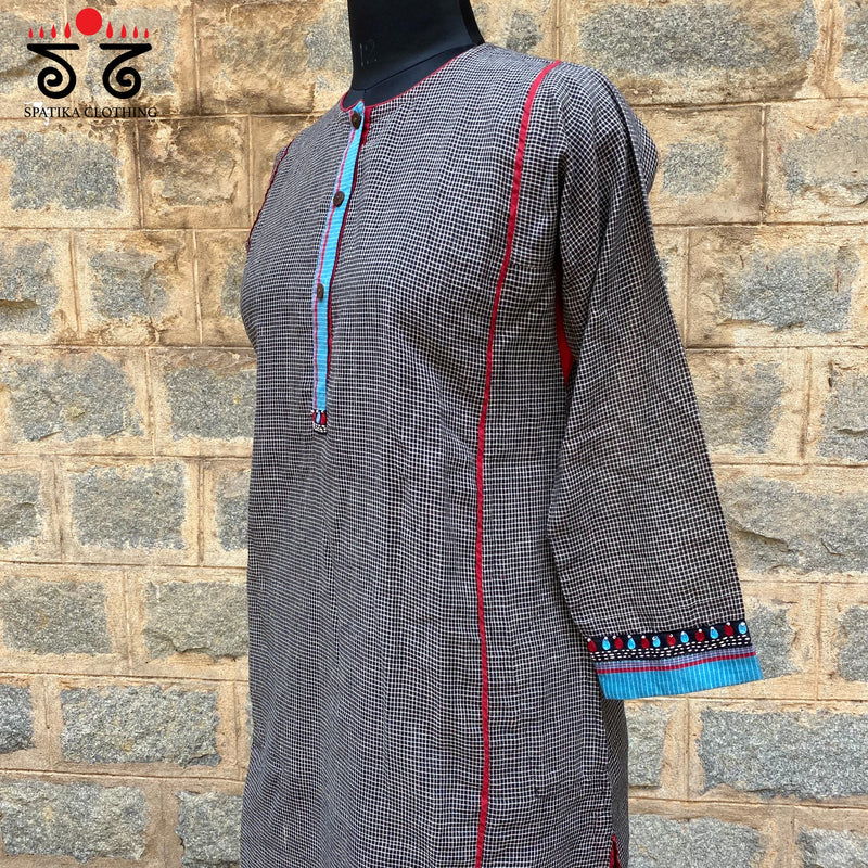 Jamdhani Hand - Embroidered Kurta